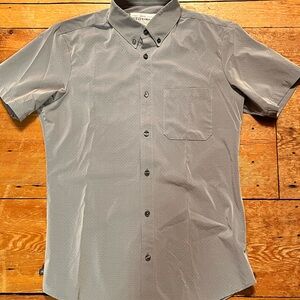 Mizzen+Main Gray Button Down Shirt